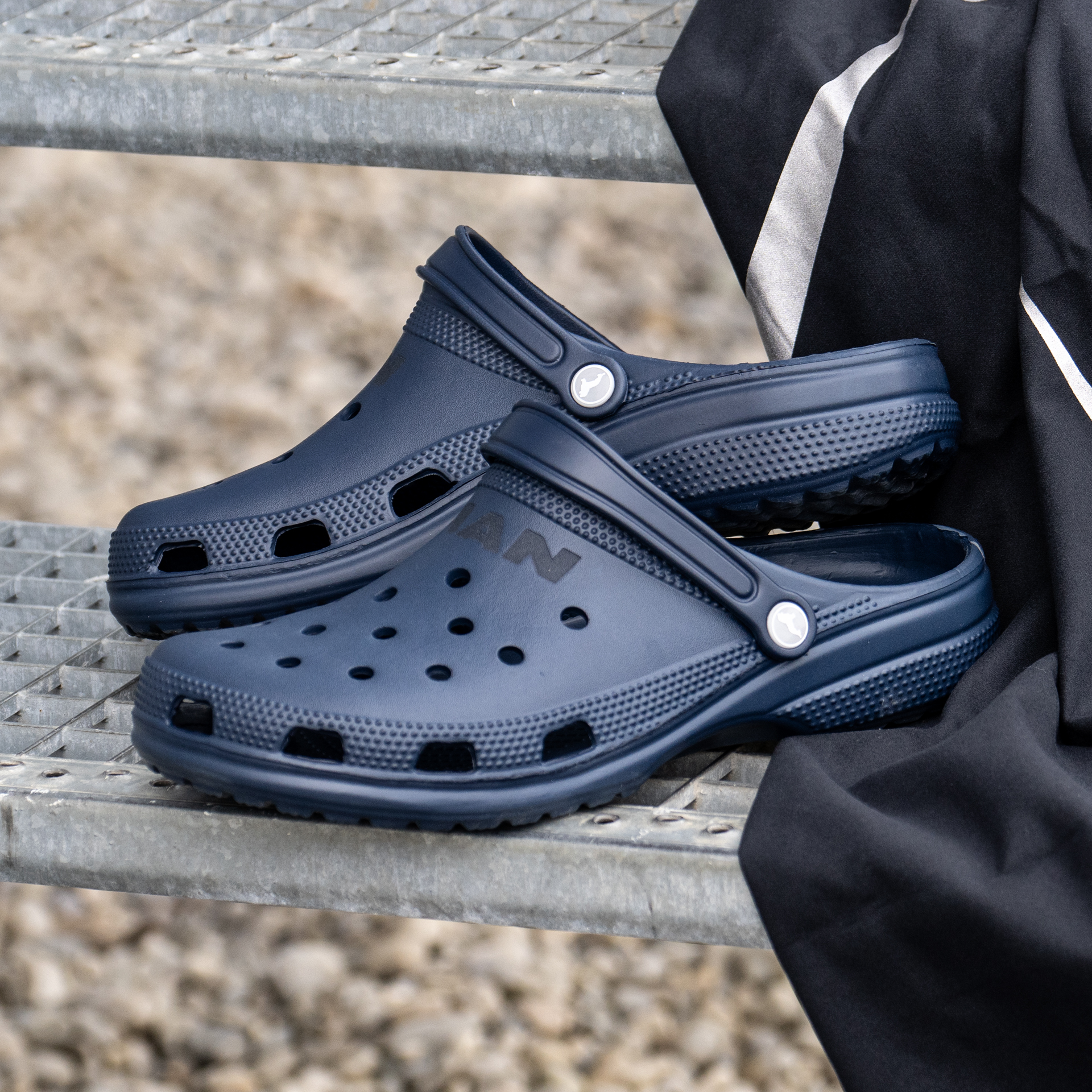 Unisex rubber clogs